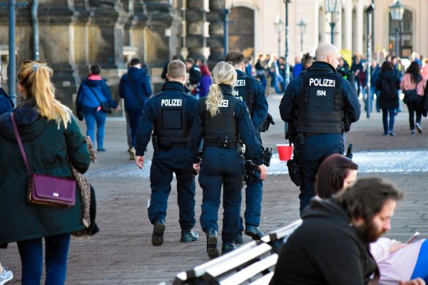 Karriere als Polizist: Perspektiven als Polizeibeamter/in - Karriereboss.de